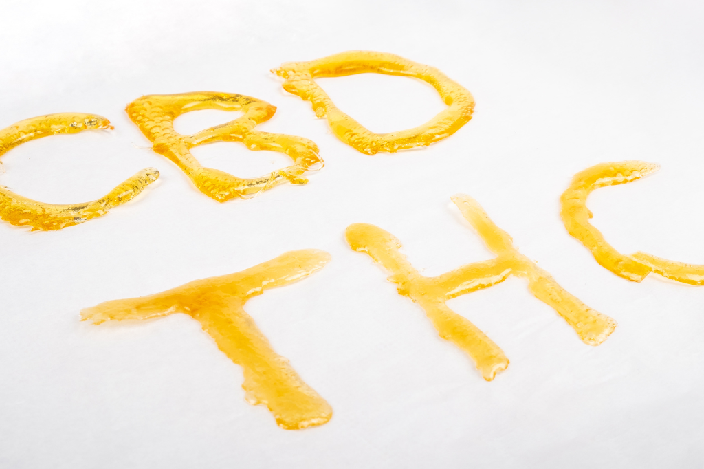 CBD vs THC: Cosa sono e da cosa differiscono